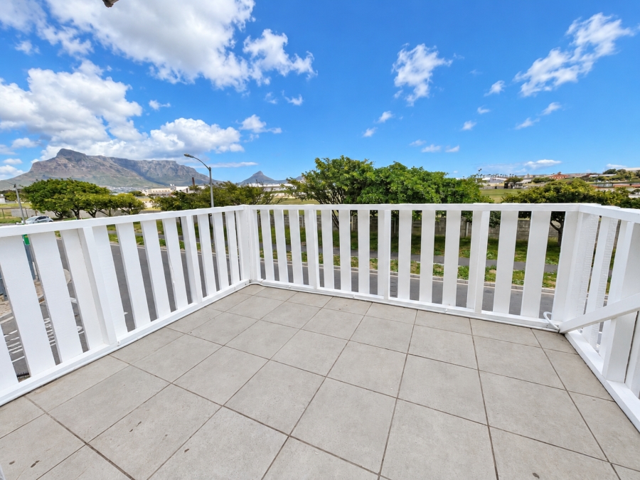 6 Bedroom Property for Sale in Rugby Western Cape